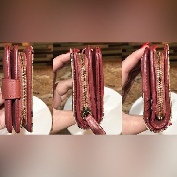 Burberry Signature Nova Check Bifold Wallet ๐๐ฅ - Picture 13 of 17